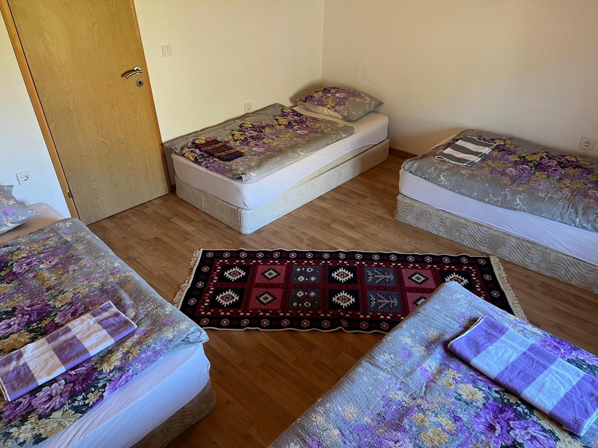 Kod Kapetana Tea Bed & Breakfast Gornji Lukomir Bagian luar foto