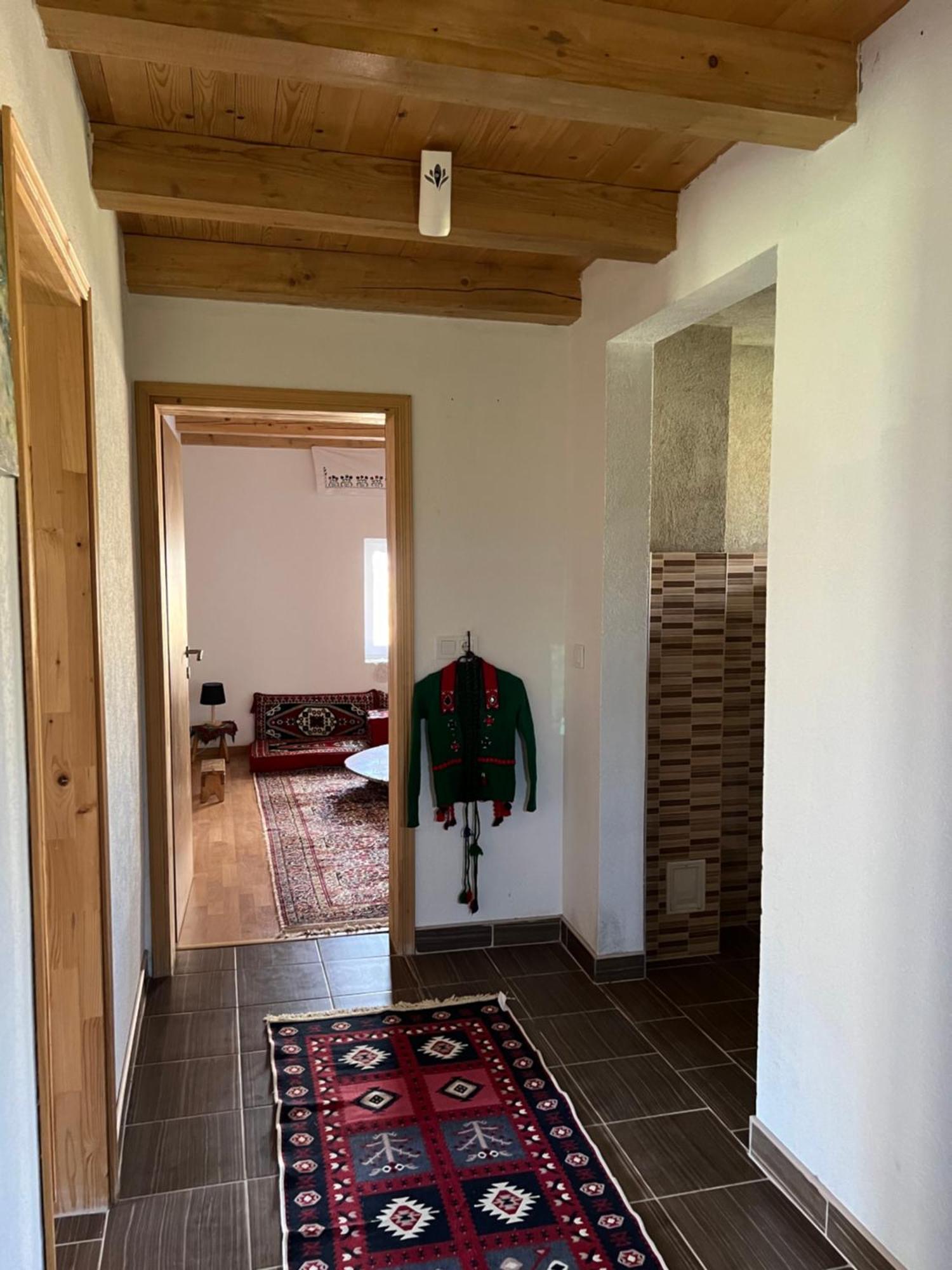 Kod Kapetana Tea Bed & Breakfast Gornji Lukomir Bagian luar foto